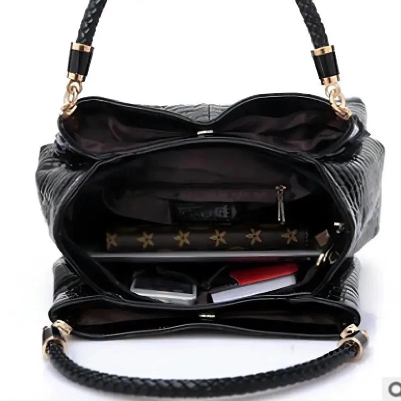 Women’s Shoulder Bag with Interior Zipper Pocket - Crocodile Print